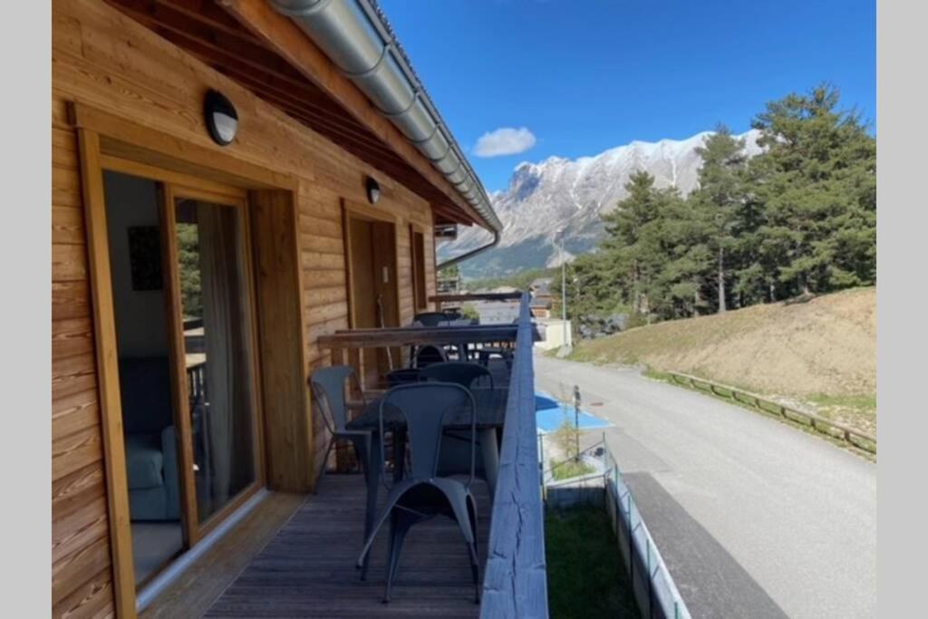 Appartement De Charme Dans Residence Avec Piscine La Joue Du Loup Saint-Étienne-en-Dévoluy Kültér fotó