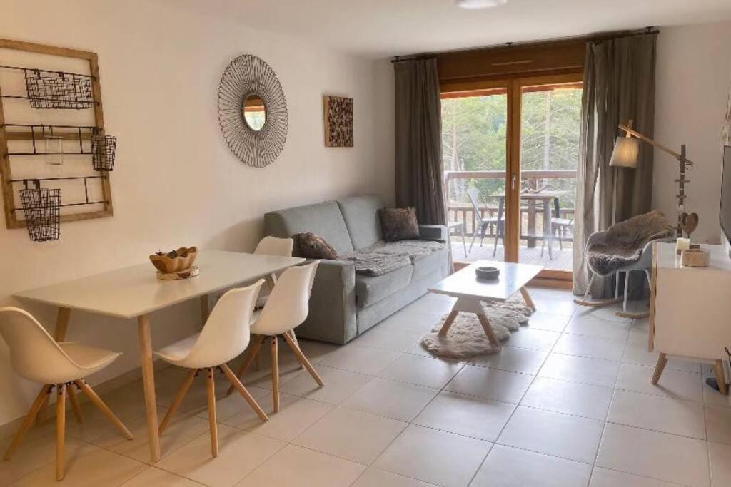 Appartement De Charme Dans Residence Avec Piscine La Joue Du Loup Saint-Étienne-en-Dévoluy Kültér fotó